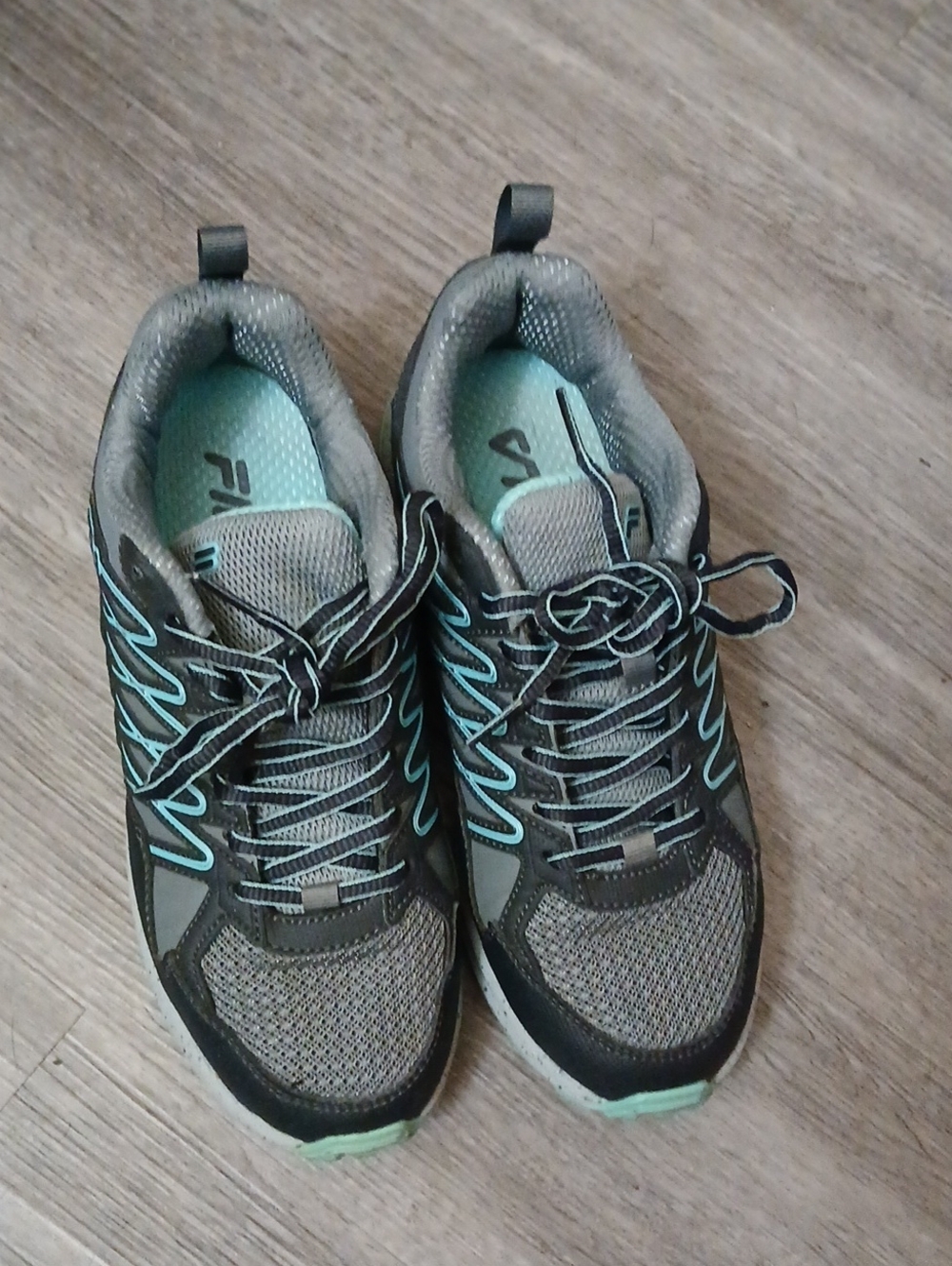 Fila Women's Gray with Teal Athletic Sneakers